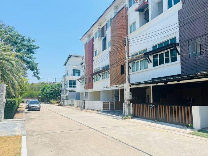 picture Last chance!!!! Luxurious vacation home by the sea in Bangsaen with private beach - 13/18