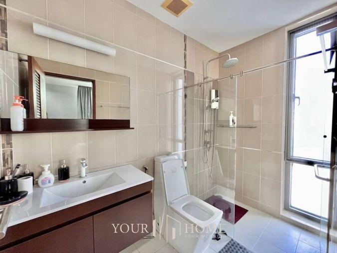 picture For rent: "Luxury pool villa by the sea in Bangsaen with private pool, sea view" - 16/20