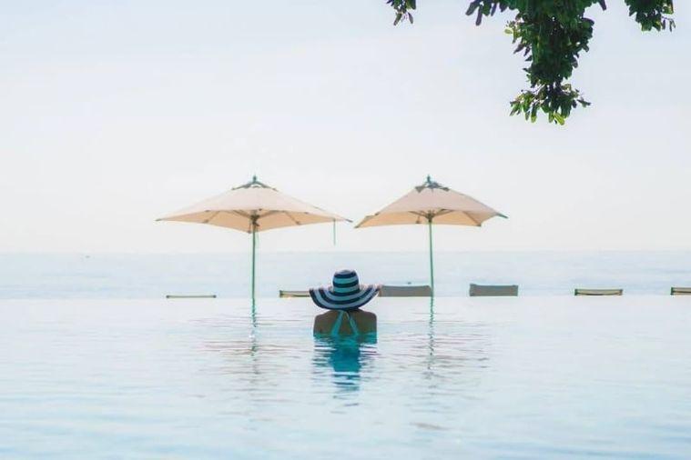 picture Luxury beach front Arom Wongamat Sea view and pool view  Foreigner quota Private elevator On 6floor Na Klue Pattaya - 4/38