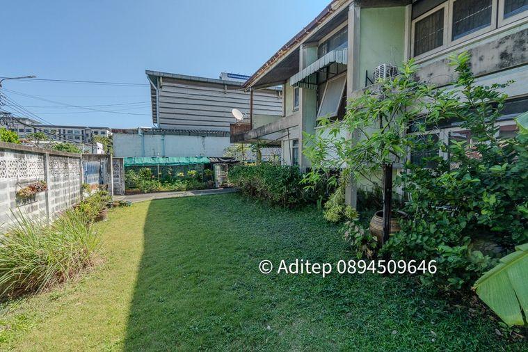 รูป ขายบ้านพร้อมที่ดิน 151 ตรว. ในซอยพระราม 9 ซอย 43 ทำเลดีเยี่ยม เข้าซอยเพียง 100 ม. จากถนนพระราม 9 และใกล้ The Nine Center พระราม 9 เพียง 400 ม. - รูปที่ 19/21