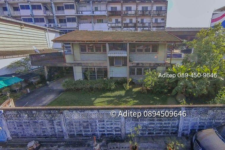 รูป ขายบ้านพร้อมที่ดิน 151 ตรว. ในซอยพระราม 9 ซอย 43 ทำเลดีเยี่ยม เข้าซอยเพียง 100 ม. จากถนนพระราม 9 และใกล้ The Nine Center พระราม 9 เพียง 400 ม. - รูปที่ 11/21