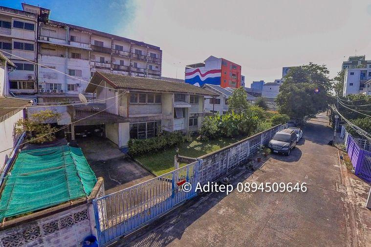 รูป ขายบ้านพร้อมที่ดิน 151 ตรว. ในซอยพระราม 9 ซอย 43 ทำเลดีเยี่ยม เข้าซอยเพียง 100 ม. จากถนนพระราม 9 และใกล้ The Nine Center พระราม 9 เพียง 400 ม. - รูปที่ 4/21