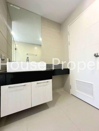 picture Condo for sale, Cape Town Sriracha, second hand, with furniture, reasonable price - 13/18