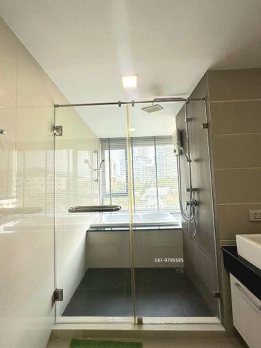 picture Condo for sale, Cape Town Sriracha, second hand, with furniture, reasonable price - 12/18