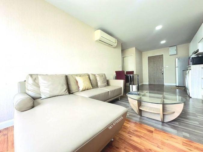 picture Condo for sale, Cape Town Sriracha, second hand, with furniture, reasonable price - 1/18