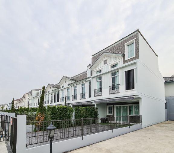 รูป ให้เช่าบ้านทาวน์โฮม อินดี้ บางนา-รามคำแหง 2 ใกล้ MEGA Bangna (ST-02) - รูปที่ 1/13