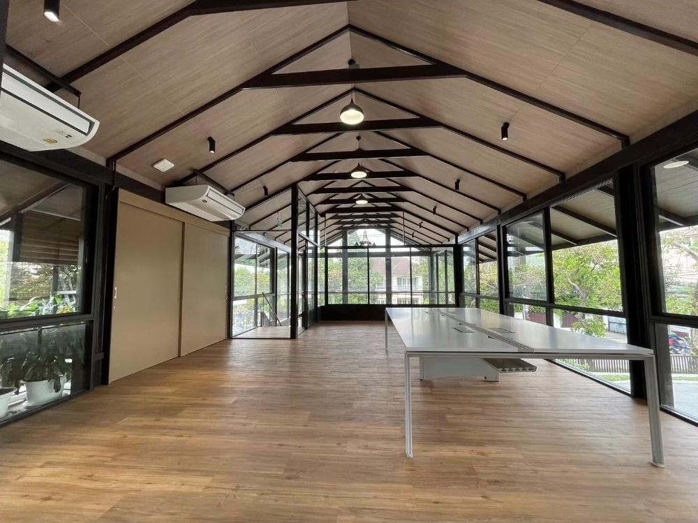 picture Rent a shophouse, Soi Chak Phra 19, Taling Chan - 1/5