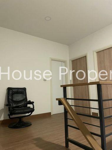 picture Twin house for sale, secondhand, Maneerin Park project, Bang Phra, Sriracha, Chonburi. - 4/16