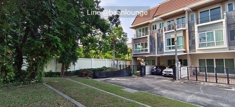รูป ขายทาวน์โฮม Urban Sathorn เออร์เบิน สาทร หน้าบ้านเป็นสวนโล่งไม่ตรงกับบ้านใคร - รูปที่ 2/17