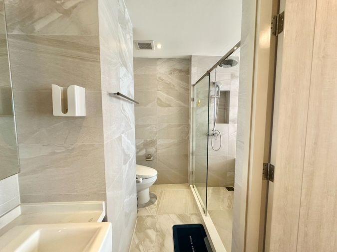 รูป Luxury Condo ใจกลางศรีราชา - Keen condo - 1 Bed 41 ตรม. วิวทะเล - พร้อมเข้าอยู่ - รูปที่ 11/13