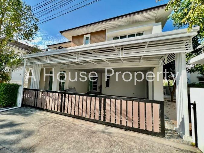 picture Beautiful house for sale, move in Ready, in the Heritage Village project, Bang Phra, Chonburi - 2/20