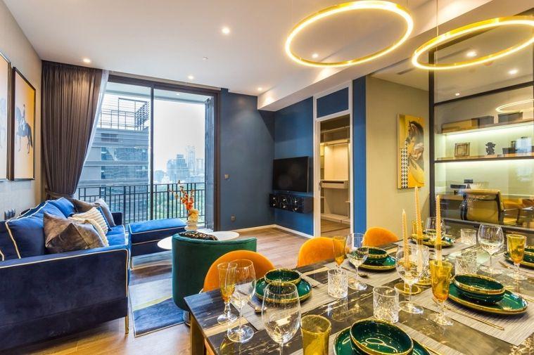 รูป Muniq Langsuan (มิวนีค หลังสวน) Pet friendly   วิวสวนลุม Central park  ทิศใต้  ชั้น15  2 ห้องนอน 2ห้องน้ำ - รูปที่ 3/49