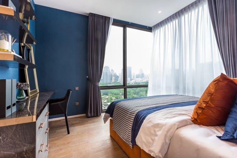 รูป Muniq Langsuan (มิวนีค หลังสวน) Pet friendly   วิวสวนลุม Central park  ทิศใต้  ชั้น15  2 ห้องนอน 2ห้องน้ำ - รูปที่ 17/49