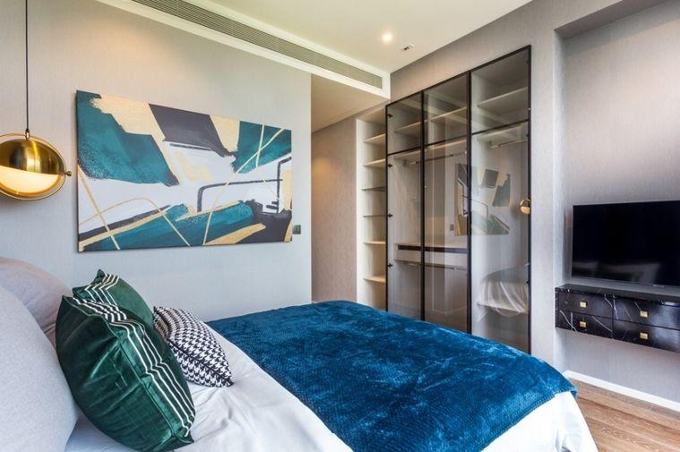 รูป Muniq Langsuan (มิวนีค หลังสวน) Pet friendly   วิวสวนลุม Central park  ทิศใต้  ชั้น15  2 ห้องนอน 2ห้องน้ำ - รูปที่ 24/49