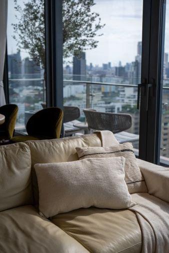 picture KHUN by YOO inspired by Starck    The best corner three-bedroom    3beds 3 Bath  Size 149.5 - 17/30