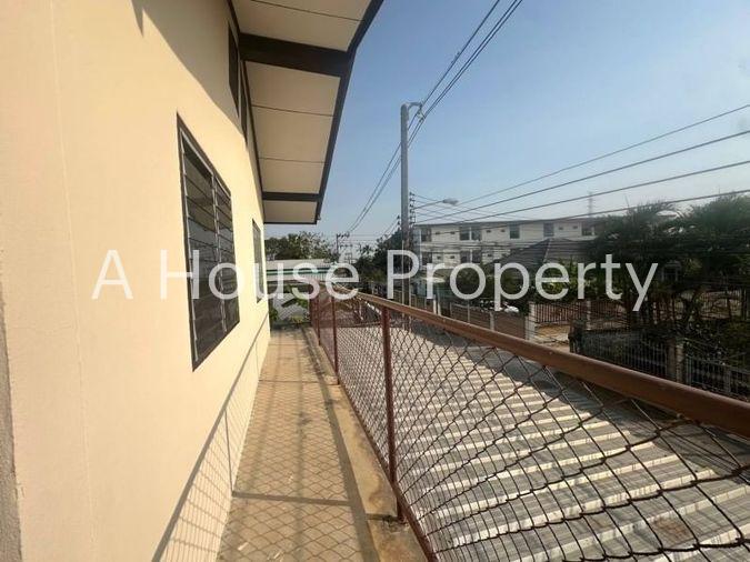 picture For sale: Bang Phra Dormitory Business, great location, close to community, convenient transportation - 8/15