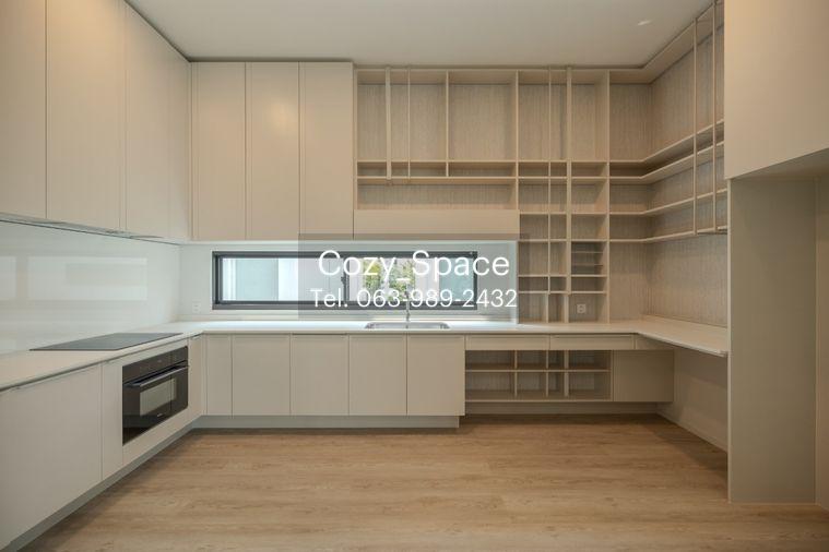 รูป Vive Krungthepkritha | ให้เช่าบ้านเดี่ยวหลังมุม 4 ห้องนอน แต่งสวย แบบ Modern Luxury ดูอบอุ่น น่าอยู่ ใกล้รร.นานาชาติเวลลิงตั้น - รูปที่ 26/49