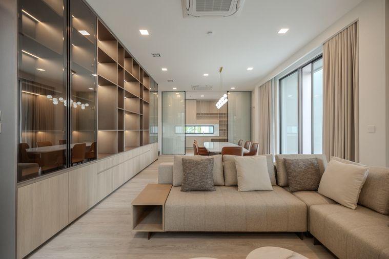 รูป Vive Krungthepkritha | ให้เช่าบ้านเดี่ยวหลังมุม 4 ห้องนอน แต่งสวย แบบ Modern Luxury ดูอบอุ่น น่าอยู่ ใกล้รร.นานาชาติเวลลิงตั้น - รูปที่ 30/49