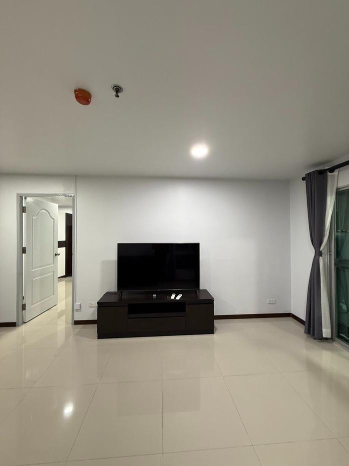 รูป AS2154 ให้เช่าคอนโด รีเจ้นท์โฮม บางนา ห้องสวย พร้อมเครื่องใช้ไฟฟ้าเฟอร์นิเจอร์ - รูปที่ 9/14