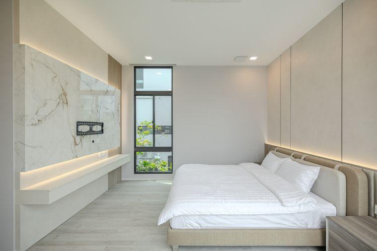 รูป Vive Krungthepkritha | ให้เช่าบ้านเดี่ยวหลังมุม 4 ห้องนอน แต่งสวย แบบ Modern Luxury ดูอบอุ่น น่าอยู่ ใกล้รร.นานาชาติเวลลิงตั้น - รูปที่ 41/49