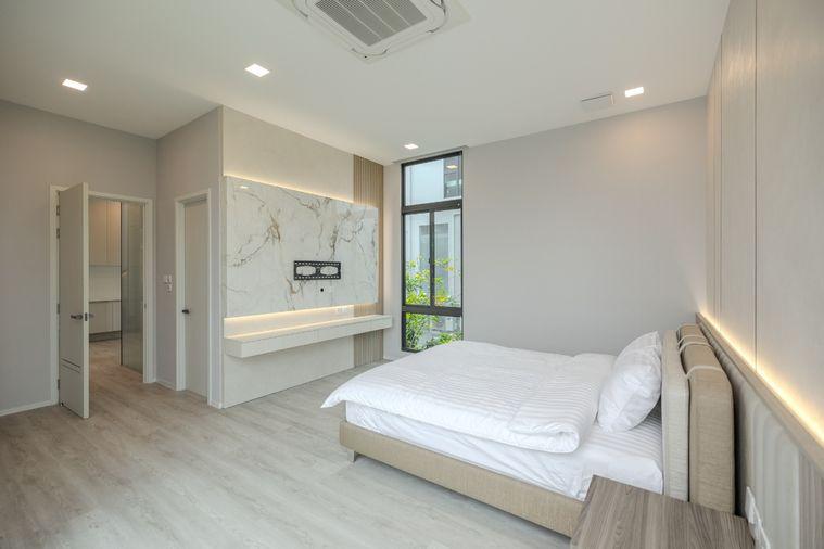 รูป Vive Krungthepkritha | ให้เช่าบ้านเดี่ยวหลังมุม 4 ห้องนอน แต่งสวย แบบ Modern Luxury ดูอบอุ่น น่าอยู่ ใกล้รร.นานาชาติเวลลิงตั้น - รูปที่ 40/49