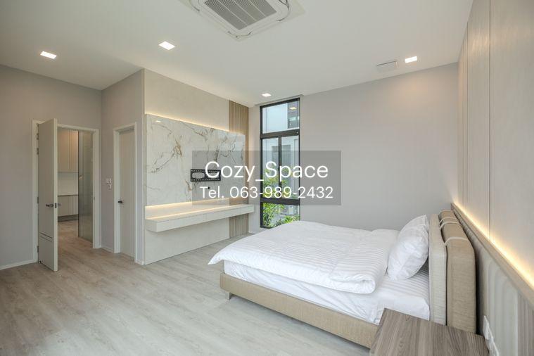 รูป Vive Krungthepkritha | ให้เช่าบ้านเดี่ยวหลังมุม 4 ห้องนอน แต่งสวย แบบ Modern Luxury ดูอบอุ่น น่าอยู่ ใกล้รร.นานาชาติเวลลิงตั้น - รูปที่ 40/49