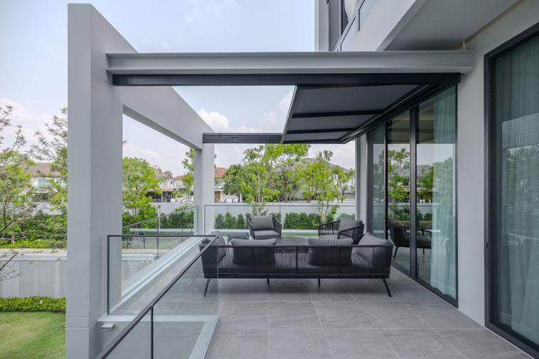รูป Vive Krungthepkritha | ให้เช่าบ้านเดี่ยวหลังมุม 4 ห้องนอน แต่งสวย แบบ Modern Luxury ดูอบอุ่น น่าอยู่ ใกล้รร.นานาชาติเวลลิงตั้น - รูปที่ 36/49