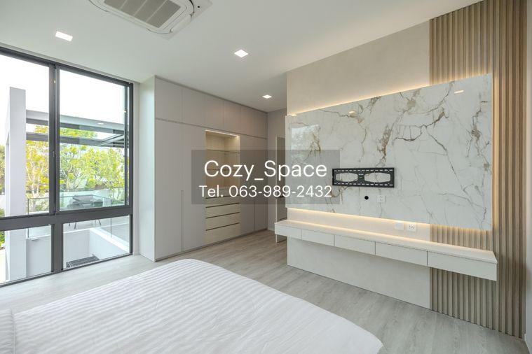 รูป Vive Krungthepkritha | ให้เช่าบ้านเดี่ยวหลังมุม 4 ห้องนอน แต่งสวย แบบ Modern Luxury ดูอบอุ่น น่าอยู่ ใกล้รร.นานาชาติเวลลิงตั้น - รูปที่ 38/49