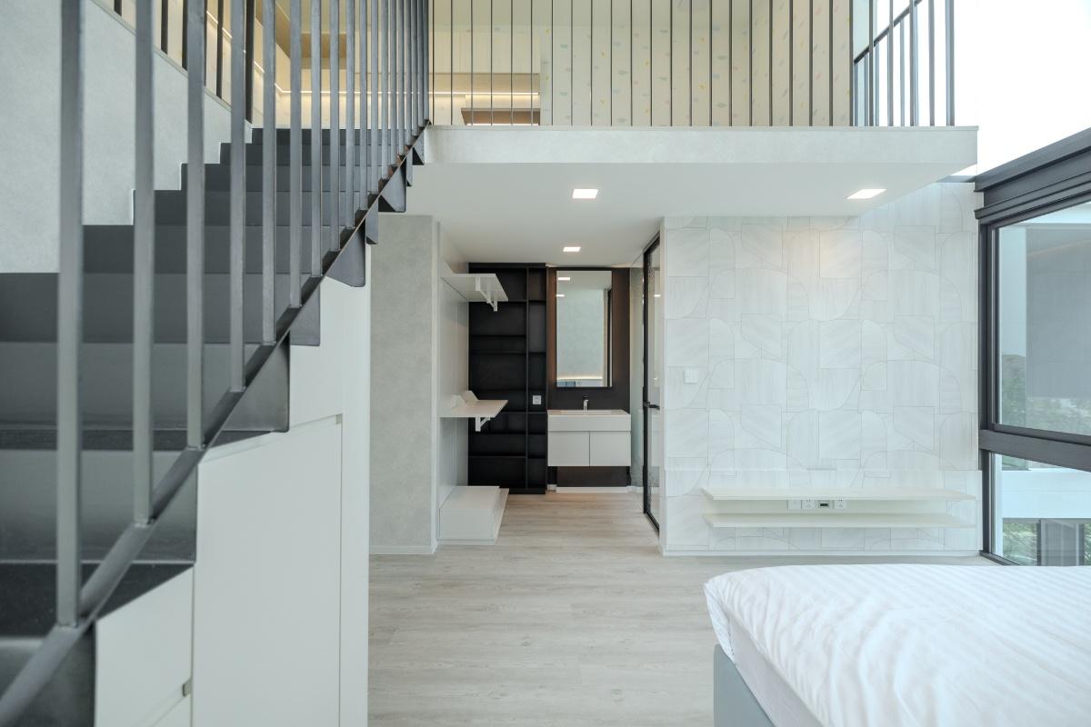 รูป Vive Krungthepkritha | ให้เช่าบ้านเดี่ยวหลังมุม 4 ห้องนอน แต่งสวย แบบ Modern Luxury ดูอบอุ่น น่าอยู่ ใกล้รร.นานาชาติเวลลิงตั้น - รูปที่ 8/49