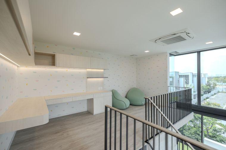 รูป Vive Krungthepkritha | ให้เช่าบ้านเดี่ยวหลังมุม 4 ห้องนอน แต่งสวย แบบ Modern Luxury ดูอบอุ่น น่าอยู่ ใกล้รร.นานาชาติเวลลิงตั้น - รูปที่ 7/49