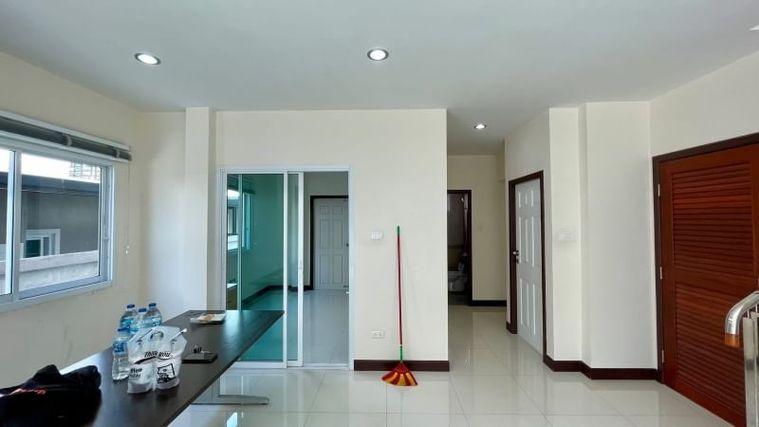 รูป ขายบ้านสวยหลังใหญ่ โครงการ มบ.โคโค่ ฮิลล์ อ่าวอุดม ศรีราชา ชลบุรี  - รูปที่ 7/11