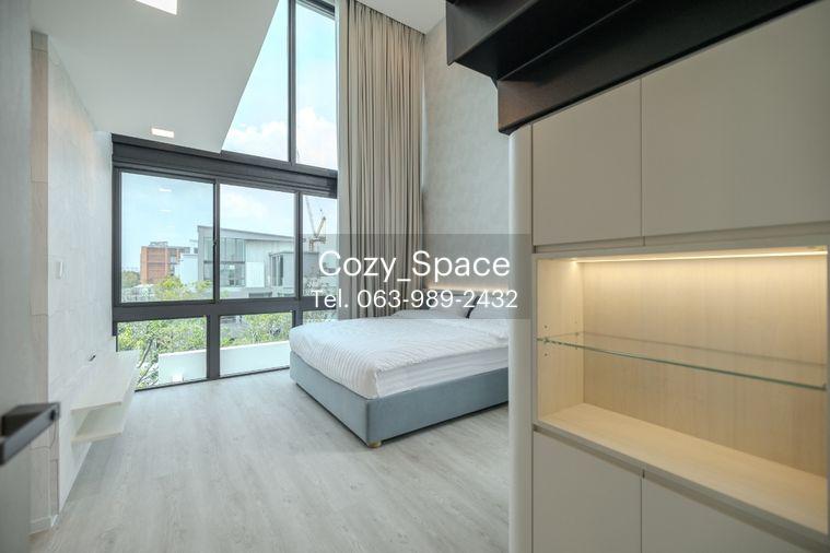 รูป Vive Krungthepkritha | ให้เช่าบ้านเดี่ยวหลังมุม 4 ห้องนอน แต่งสวย แบบ Modern Luxury ดูอบอุ่น น่าอยู่ ใกล้รร.นานาชาติเวลลิงตั้น - รูปที่ 12/49
