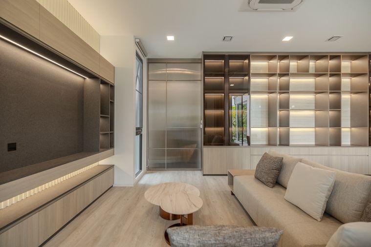 รูป Vive Krungthepkritha | ให้เช่าบ้านเดี่ยวหลังมุม 4 ห้องนอน แต่งสวย แบบ Modern Luxury ดูอบอุ่น น่าอยู่ ใกล้รร.นานาชาติเวลลิงตั้น - รูปที่ 33/49