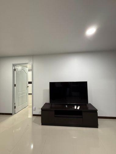 รูป AS2154 ให้เช่าคอนโด รีเจ้นท์โฮม บางนา ห้องสวย พร้อมเครื่องใช้ไฟฟ้าเฟอร์นิเจอร์ - รูปที่ 8/14