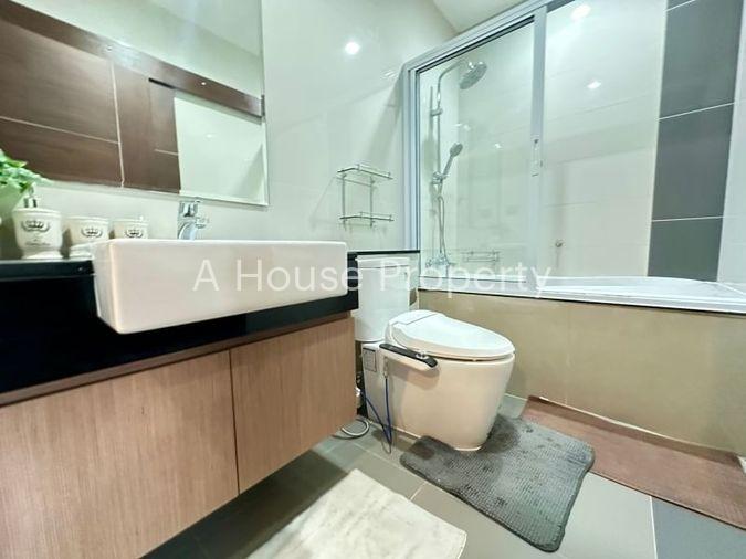 picture Sriracha Condo for rent, The Sky, high floor, beautiful room, decorated, move in Ready - 17/19