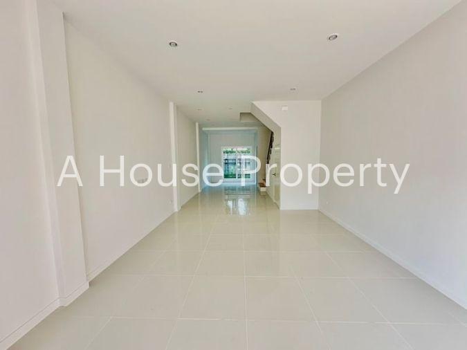 picture Commercial building, luxurious design, 3 floors high, Eternal Square, Bowin, Sriracha - 3/15