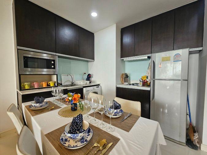 รูป 🔥 Golden Coast Sriracha – คอนโดติดทะเล ห้องกว้าง วิวสระ + ทะเล! 🌊🏝️ - รูปที่ 15/27