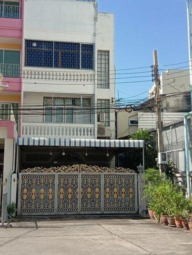 picture Townhouse for rent Villa Charoen Krung Village - 1/6