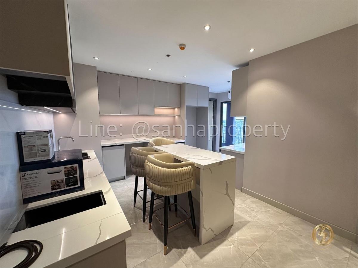 รูป ✨ให้เช่า Penthouse CLOUD ทองหล่อ - เพชรบุรี : 3 ห้องนอน 4 ห้องน้ำ 1 ห้องแม่บ้าน ตกแต่งครบ! - รูปที่ 33/36