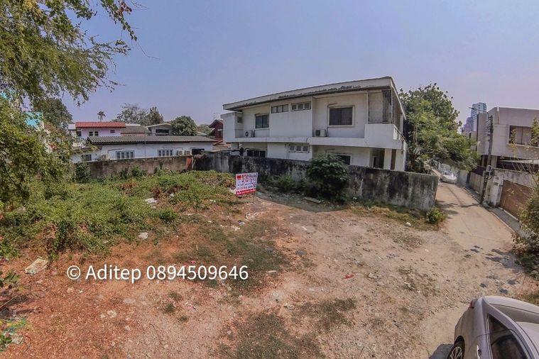 รูป ขายที่ดิน รัชดา 32 แยก 7-1 ขนาด 101 ตรว. ทำเลดี ห่างจากถนนรัชดาเพียง 750 ม. ใกล้รถไฟฟ้า 2 สาย ที่ถมแล้ว เหมาะปลูกบ้าน - รูปที่ 1/28