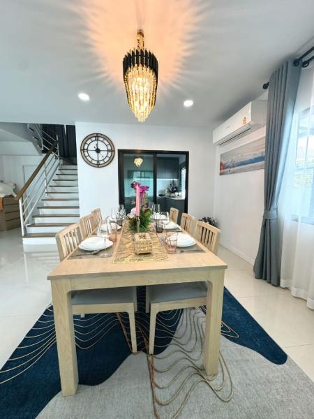 รูป For sale : มณีรินทร์ ไพรเวซี่ ศรีราชา  🏡 บ้านเดี่ยวสวย เลอค่า ตกแต่งครบ พร้อมเข้าอยู่! 🏡  - รูปที่ 5/20