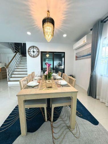 รูป For sale : มณีรินทร์ ไพรเวซี่ ศรีราชา  🏡 บ้านเดี่ยวสวย เลอค่า ตกแต่งครบ พร้อมเข้าอยู่! 🏡  - รูปที่ 5/20