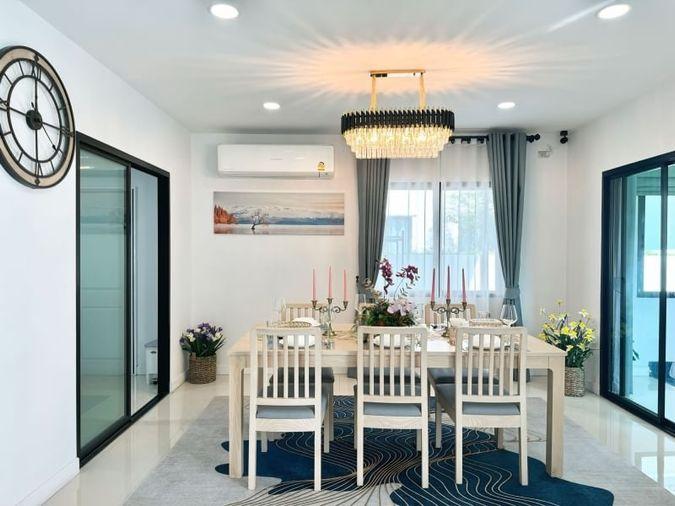 รูป For sale : มณีรินทร์ ไพรเวซี่ ศรีราชา  🏡 บ้านเดี่ยวสวย เลอค่า ตกแต่งครบ พร้อมเข้าอยู่! 🏡  - รูปที่ 3/20