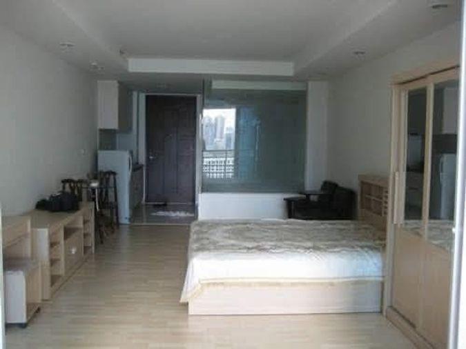 picture  The Rajdamri    Studio 1 bathroom  Size 45 sq.m. - 2/2