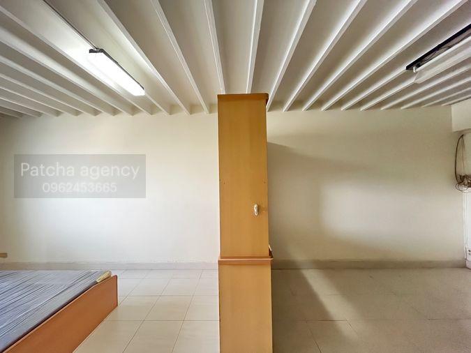 picture Sailom phahol8. Studio 32sqm. Line id: @pfagent - 3/7