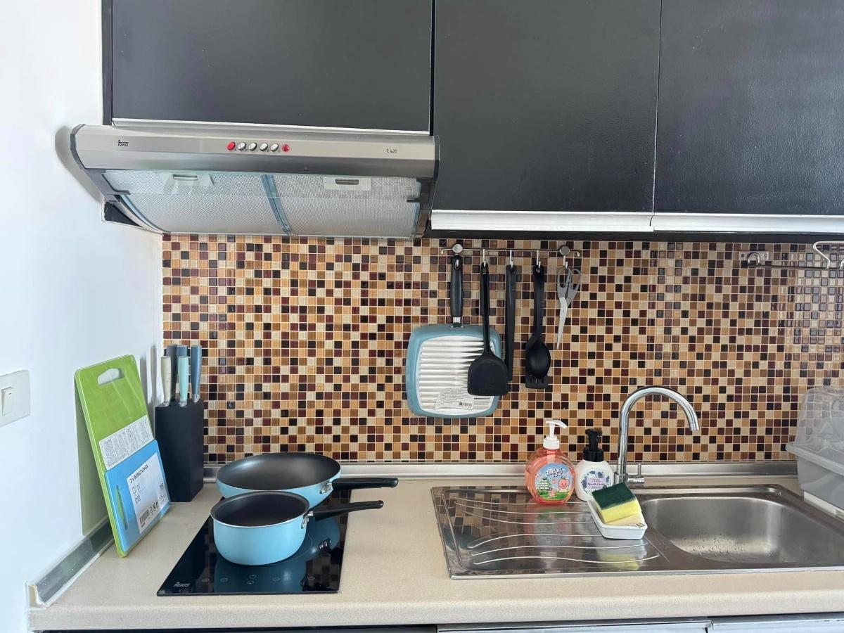 picture For Rent Le Luk BTS PraKhaNong (230m./3 min walk)  Negotiable Line ID: @condobkk (with @) Code H32798 - 6/13