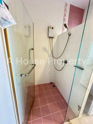 picture Second-hand detached house, Country Home Lake and Park project, Sriracha, Chonburi - 16/18