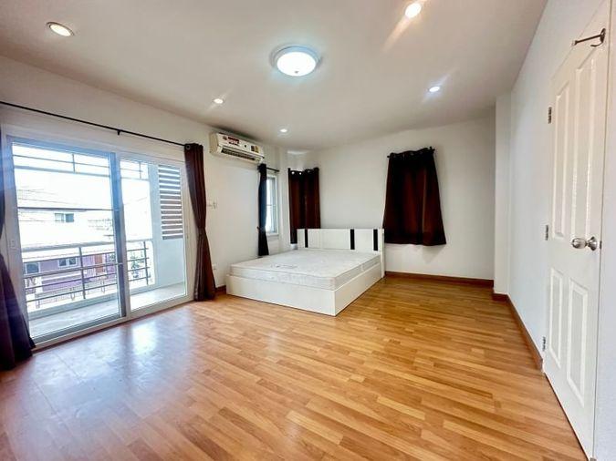 picture Second-hand detached house, Country Home Lake and Park project, Sriracha, Chonburi - 8/18