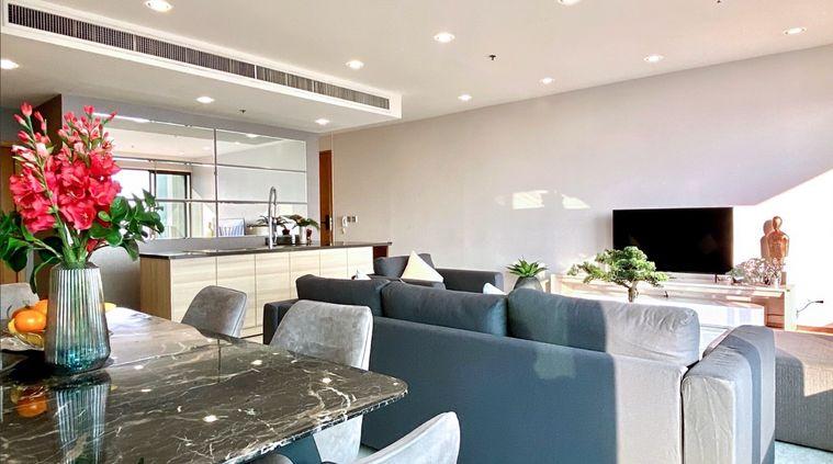 picture for rent Emporio Place. 3bed 162sqm. Line id: @pfagent - 2/11