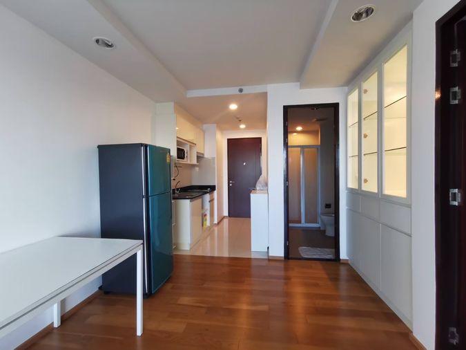 picture Abstract. 1bed 46sqm. Have 2 balcony! Line id: @pfagent - 3/17